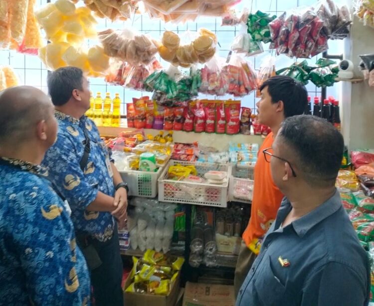 Yuk Belanja, Jelang Nataru, Harga Di Pasar Jambu Dua Stabil