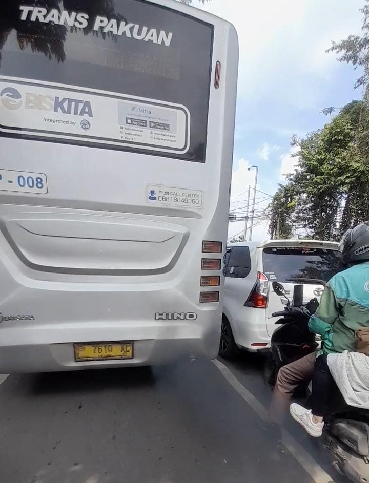 Knalpot Biskita Mengeluarkan Asap Hitam Pekat