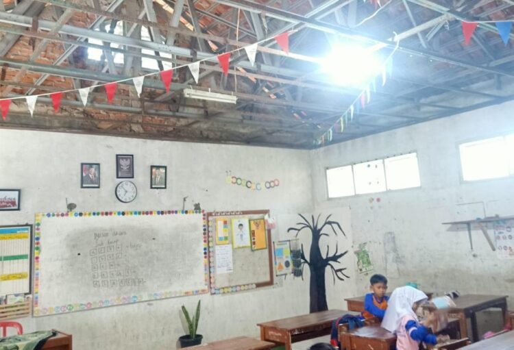 Viral Curhatan Siswa SDN 05 Ciasmara, Sekolah Rusak, Gelap, dan Minim Perhatian Pemkab Bogor