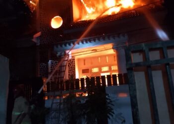 Rumah Warga Gunung Putri Terbakar Akibat Arus Pendek Listrik