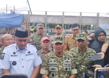 Mayjen TNI Kosasih menyampaikan optimismenya bahwa pembangunan KDKMP dapat rampung dan diresmikan pada 31 Januari 2026 mendatang. Ia menegaskan, meskipun waktu pengerjaan terbilang singkat, seluruh pihak terus bekerja maksimal agar target tersebut dapat tercapai.