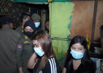 Diduga Adalayanan ‘Plas Plus’ di Panti Pijat Bogor Wanita-wanita Cantik Ini Diamankan Saat Sedang Praktik