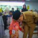 Senyum Ceria Anak Yatim Ditemani Wali Kota Dedie Rachim Belanja